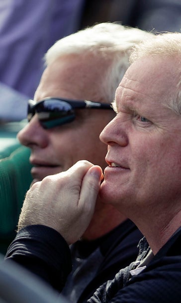 Pirates fire GM Neal Huntington, shake front office again